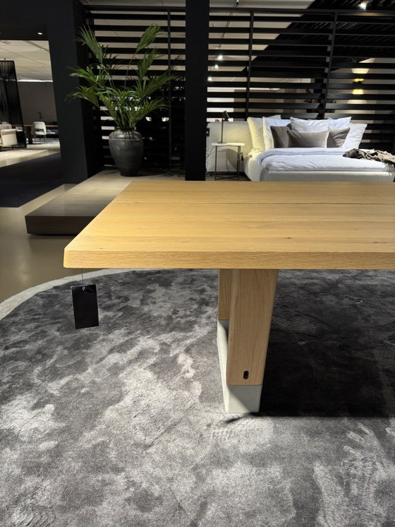 Image 1 of Arco Base dining table