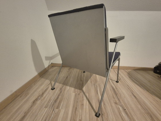 Image 1 of OASE stoel van Wim Rietveld uit de Cirkel fabriek in Zwanenburg