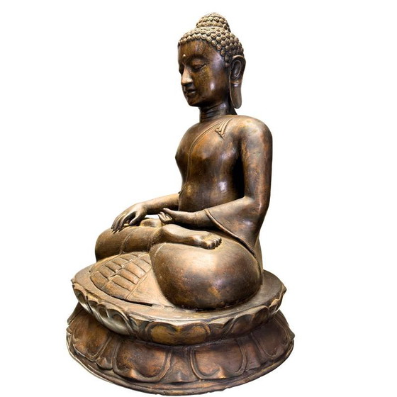 Monumental Javanese Buddha Shakyamuni – Bhumisparsha Mudra – 58 cm – 7.5 kg – Sculpture, Bronze (photo 8 of 10)