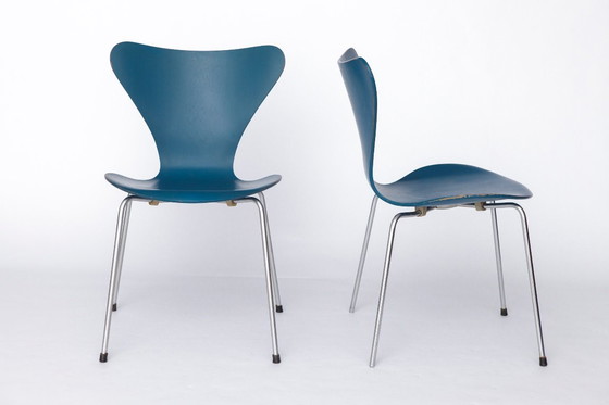 Image 1 of 2 Arne Jacobsen Series 7 Chairs – Model 3107 – Fritz Hansen Vintage 1950s Dining Chairs