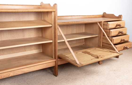 Image 1 of Französisches Sideboard aus massiver Eiche von Guillerme und Chambron für Your Home 1960.