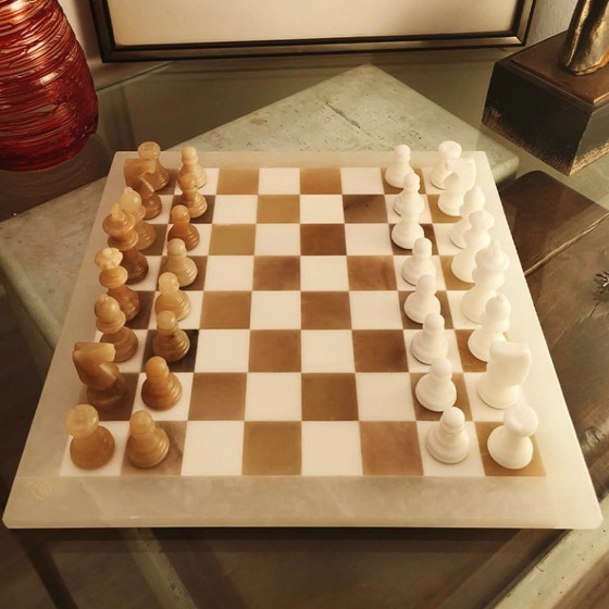 Image 1 of Jeu d'échecs de luxe vintage des années 1970 en albâtre italien sculpté à la main de Volterra - blanc et agate naturelle (brune)