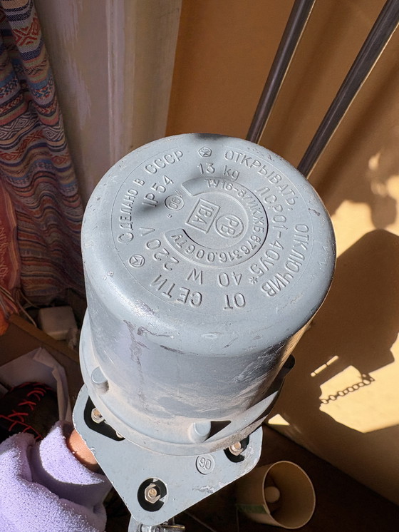 Image 1 of Industriële Sovjet hanglamp