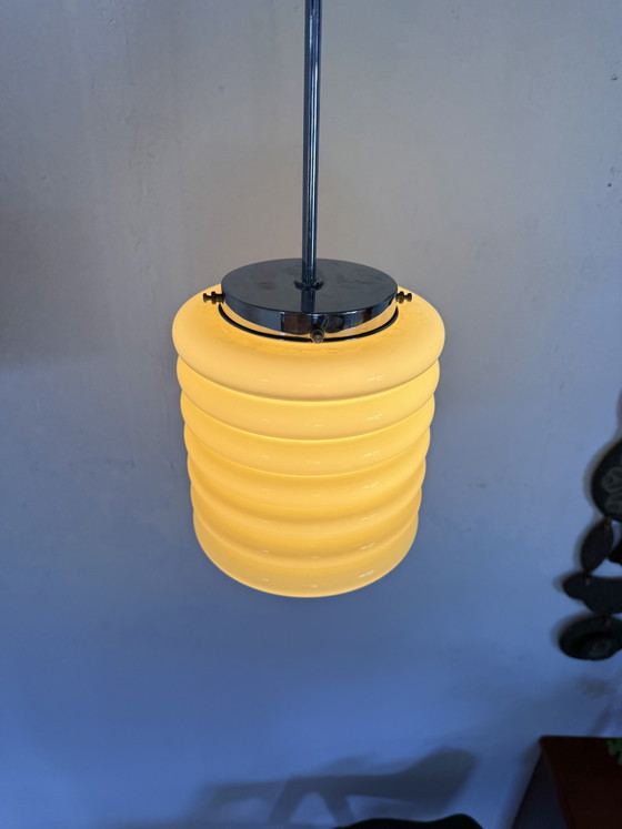 Image 1 of Vintage Art Deco opaalglazen hanglamp, Italië ‘50