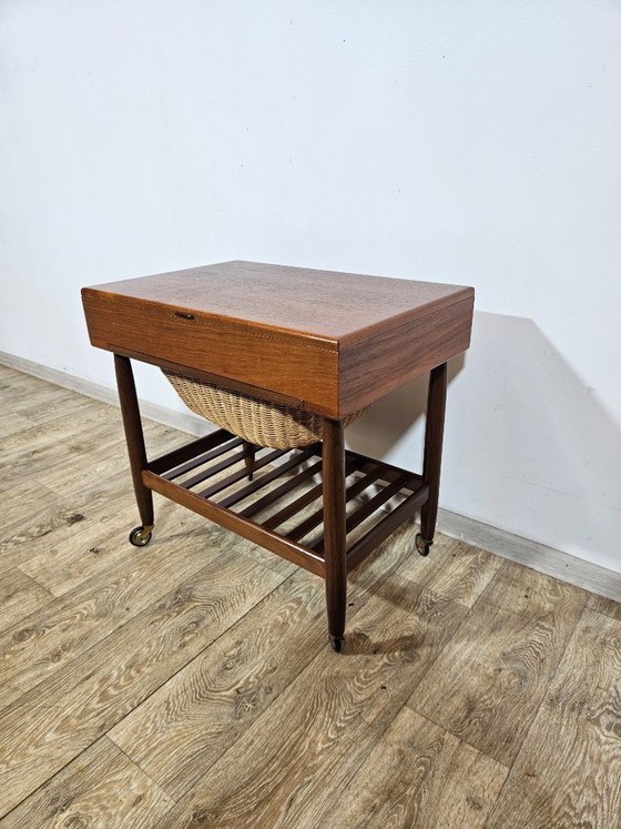 Image 1 of Armario de costura de la década de 1950, Ejvind A. Johansson para Vitze, Dinamarca.