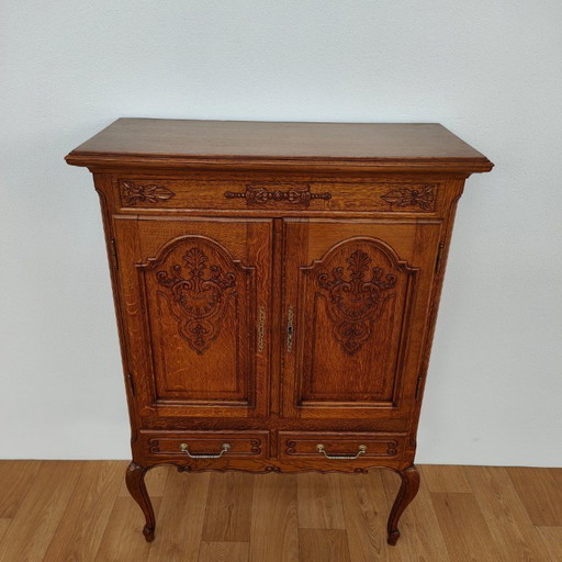 Vintage Queen Ann sideboard, chest of drawers, drinks cabinet, hi-fi cabinet