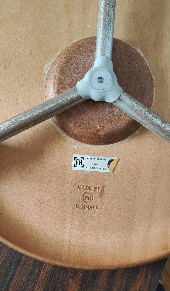 Image 1 of Sgabello Danish Teak Dot di Arne Jacobsen per Fritz Hansen