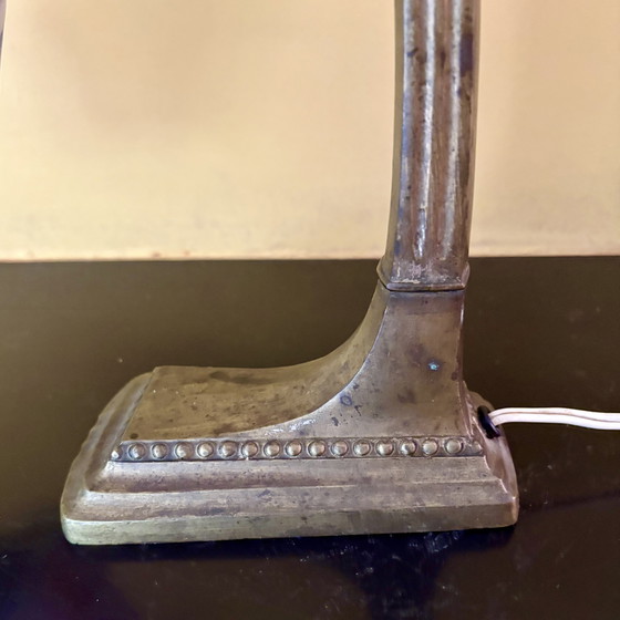Image 1 of Art Deco Tischlampe bzw. Schreibtischlampe mit bemaltem Glas.