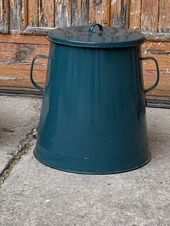 Mid-Century Blue Enamel Bins, 1950s, Set of 3 – Storage cabinet, Mid Century Modern (photo 6 of 6)