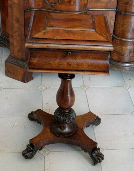 Image 1 of Historische theedoos, antieke Engelse theedoos uit de tijd van George II en Willem IV, 19e-eeuwse kabinetskast