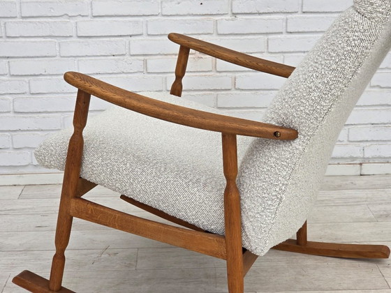 Anni '70, design scandinavo, sedia a dondolo con schienale alto, rivestita. – Sedie a dondolo, Tessile (photo 10 of 24)