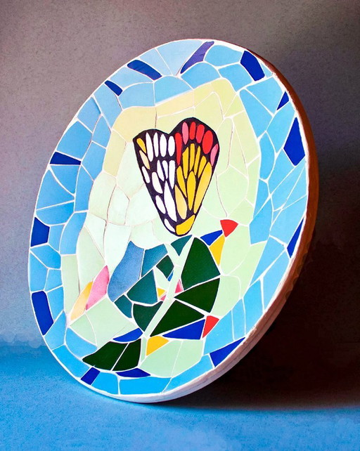 Handgedecoreerd bord met Gaudí Barcelona trencadís mozaïek. Gedecoreerd dienblad.