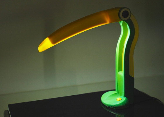 Image 1 of Lampada da scrivania HT Huang Toucan, luce da tavolo postmoderna in plastica, illuminazione colorata anni '80.