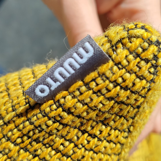 Image 1 of 1x Muuto Tile wollen kussen; mosterdgeel