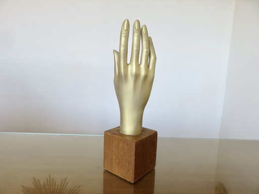 Gouden Hars Hand op Houten Voet, 1970