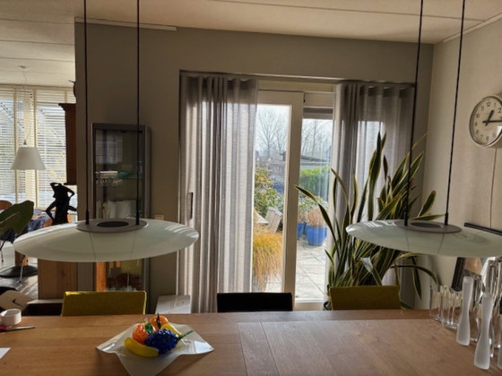 Image 1 of Linteloo VNU table.