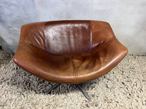 Image 1 of Etichetta GIGI Gerard van den Berg, pelle cognac con base girevole in acciaio inossidabile