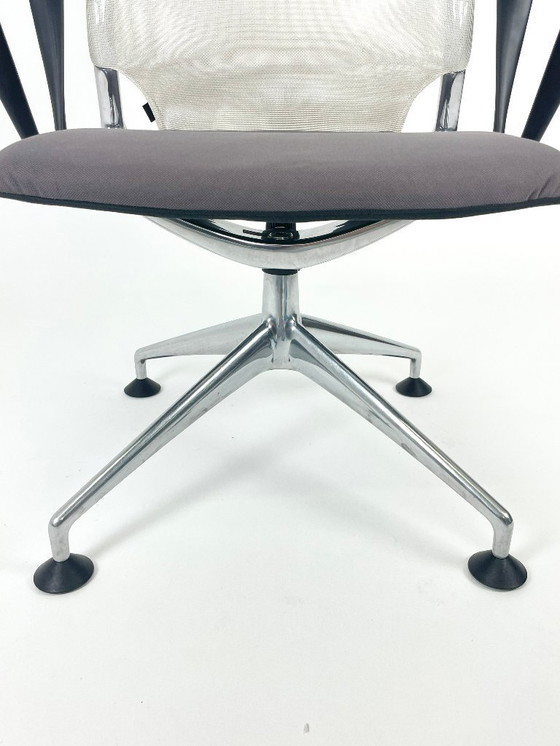 Image 1 of Vitra Meda bureaustoel