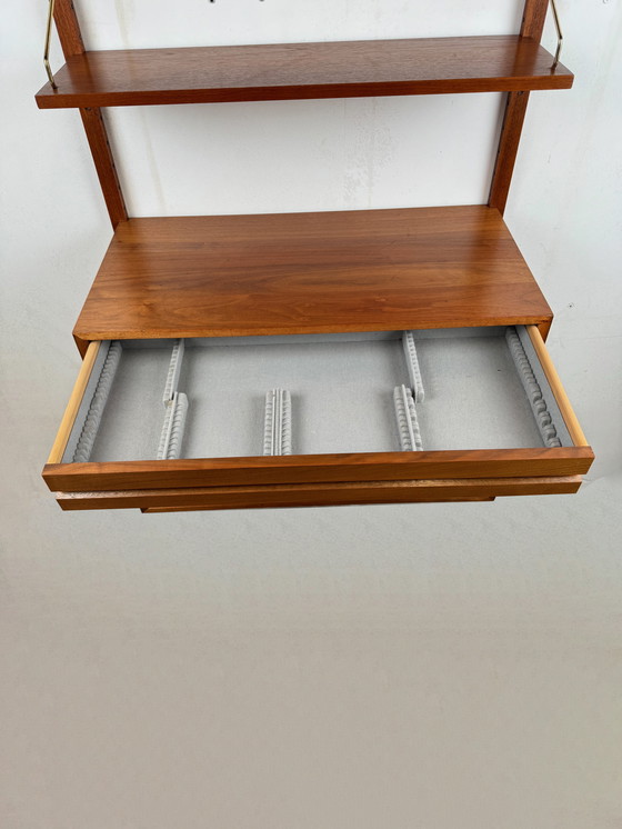 Image 1 of Meuble mural Poul Cadovius Royal System – Élégance en teck danois