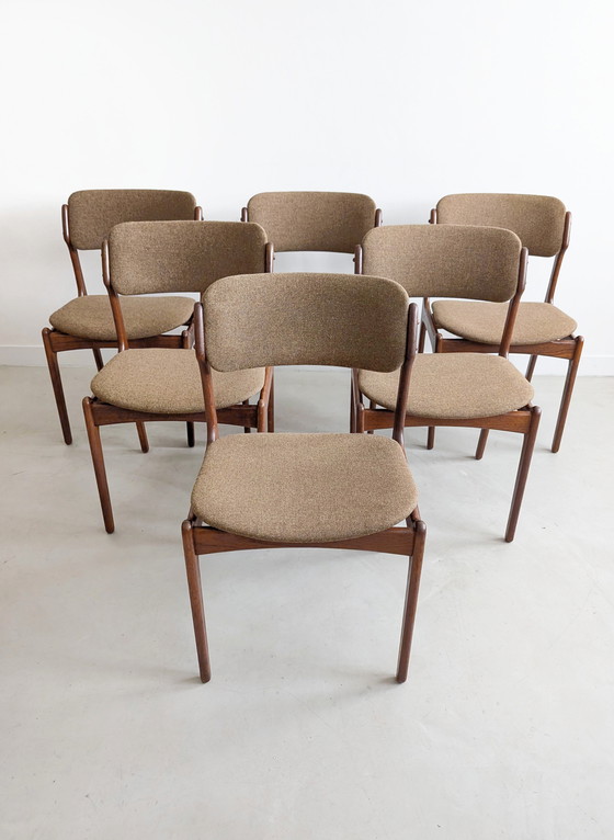 Image 1 of Set van 6 'Model 49' eetkamerstoelen door Erik Buck voor Oddense Maskinsnedkeri 1960'S