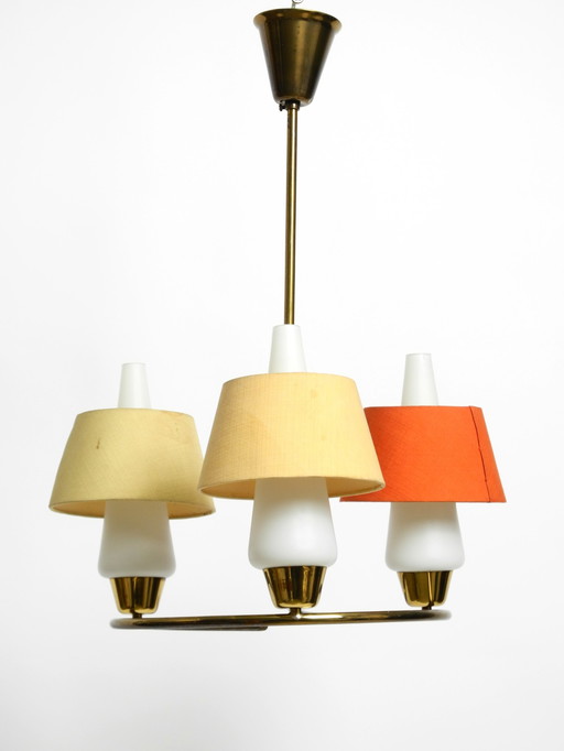 Sehr seltene Mid Century Deckenlampe aus Messing mit Glas- und Stoffschirmen