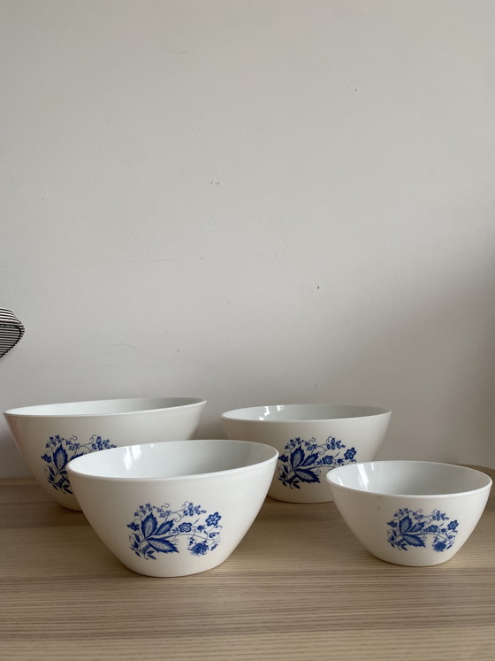 Image 1 of Vintage Arcopal Aster 4-piece Bowl Set