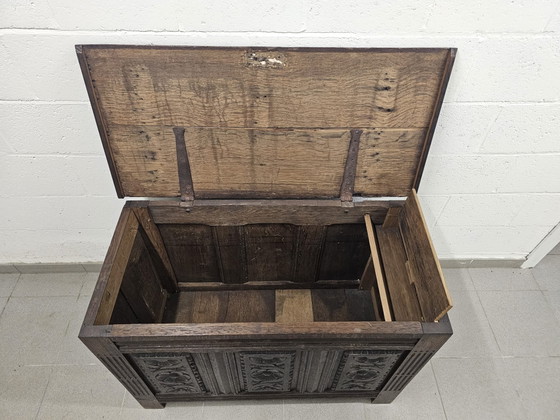 Image 1 of Antieke houten koffer 