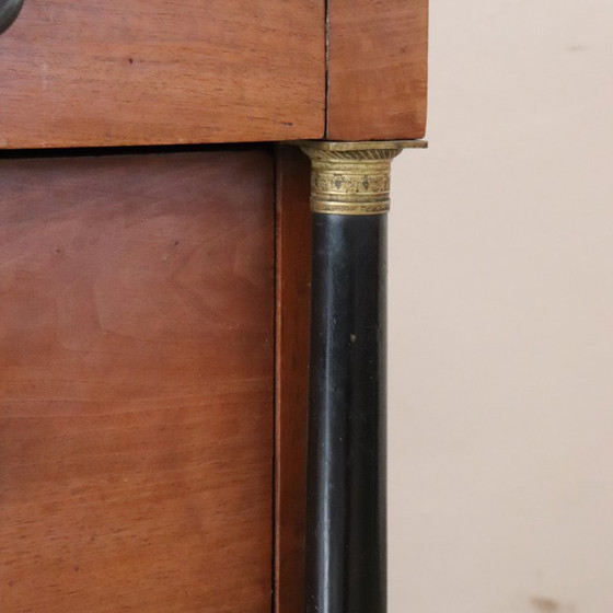 Image 1 of Antieke massief notenhouten ladekast, Italië, begin 19e eeuw