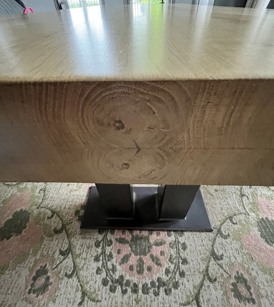 Image 1 of Mesa de comedor de roble