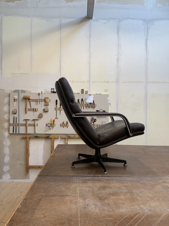 Image 1 of Vintage Artifort F141 fauteuil – Geoffrey Harcourt, bruin leer – origineel