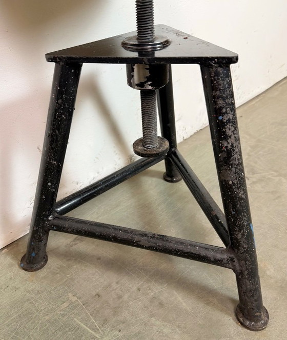 Image 1 of Sgabello girevole industriale nero da officina, anni '60