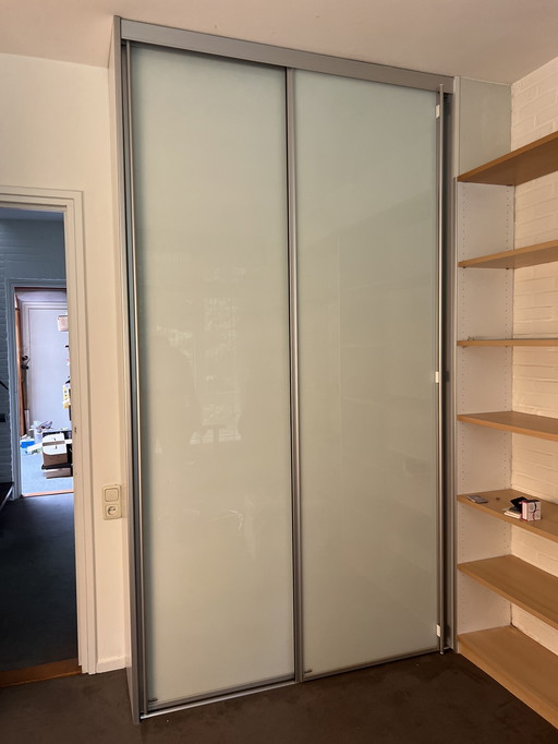 Exclusiv schuifdeuren met kastenwand 7 planken incl bodem 