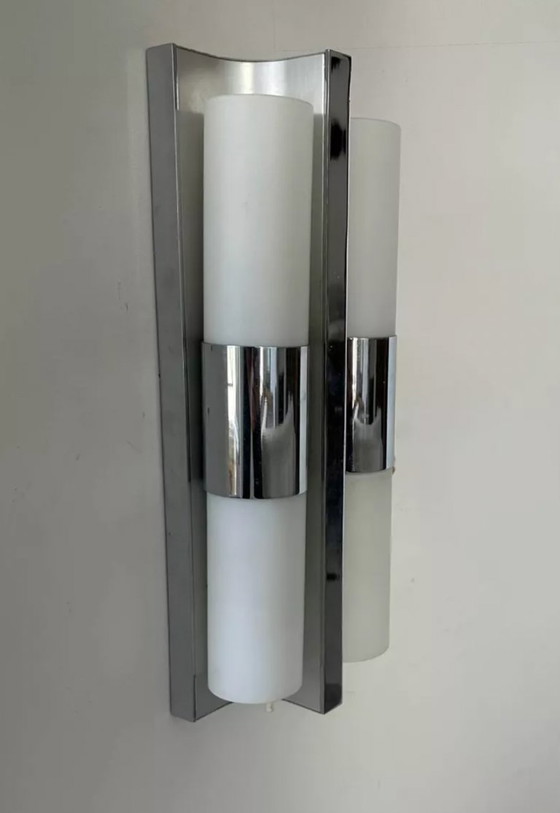 Image 1 of Applique vintage métal chromé et opaline, Allemagne 1960