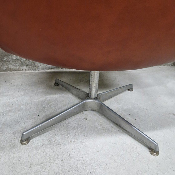 Image 1 of Artifort set of armchairs and swivel chair Geoffrey Harcourt