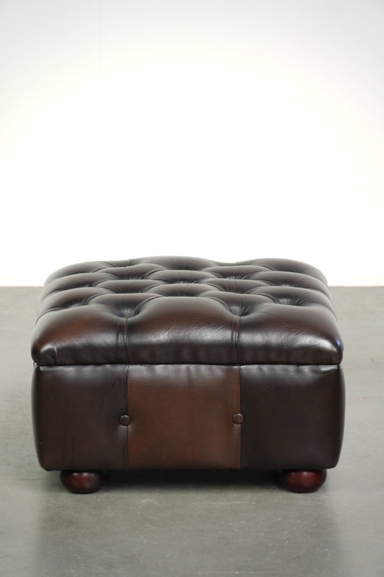Mooie Rundleren Chesterfield Hocker Met Mooie Kleuren In Engelse Stijl – Hockers en poefs, Leather (photo 5 of 9)
