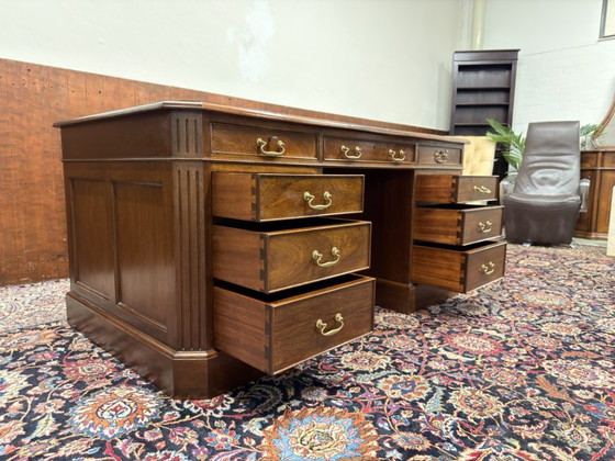 Scrivania inglese classica con sedia da ufficio – Scrivanie, Leather, Wood (photo 13 of 22)
