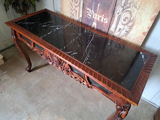 Image 1 of Grande tavolino, tavolo da ingresso, consolle da parete con piano in marmo dim. 153x60cm e altezza 88cm.
