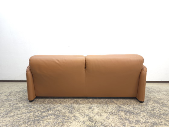 Image 1 of Canapé Cassina Maralunga avec pouf, canapé en cuir, pouf en cuir, cognac
