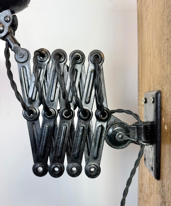 Image 1 of Lampada da parete a forbice Bauhaus industriale nera di Kaiser Idell, anni '30