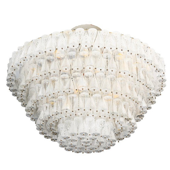 Image 1 of Grande lampadario degli anni '60 dell'iconico Hilton Hotel di Amsterdam attribuito a Seguso