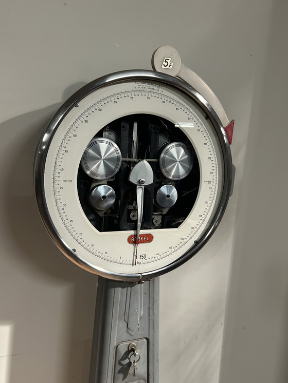 Image 1 of Berkel Wiegestation 1969 Stadtmobiliar