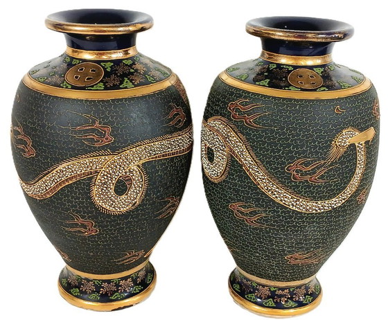 Image 1 of Paar Satsuma Meiji-Vasen, signiert Niiyama, 32 cm - mit offiziellem Wertgutachten.