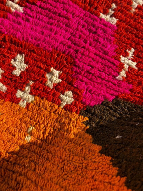 Image 1 of Tappeto Boujad marocchino arancione, 250x150 cm, in lana – Tappeto per interni moderni – Realizzato a mano da donne berbere