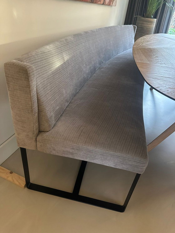 Image 1 of Banco de comedor curvo Nesu de Hofstede Raanhuis