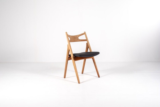 Image 1 of Sedie Sawbuck di Hans J. Wegner – Set di 5, modello CH29, quercia, anni '50