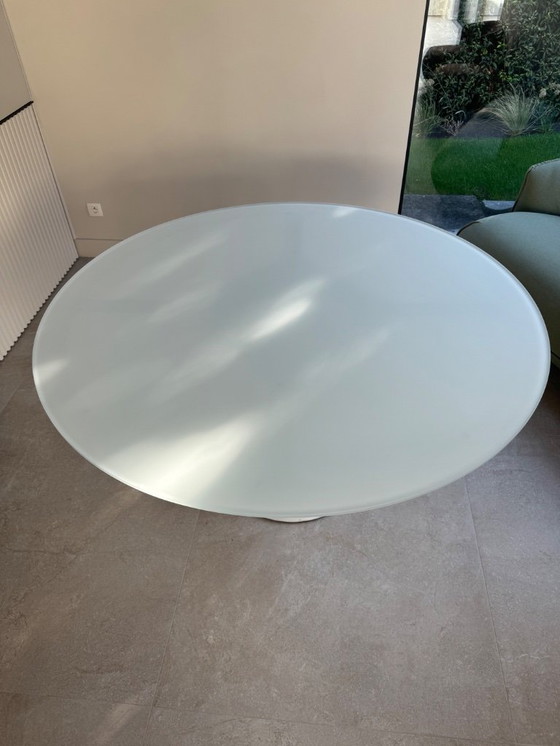 Image 1 of mesa redonda exterior diametro 150cm sin daños exterioo
