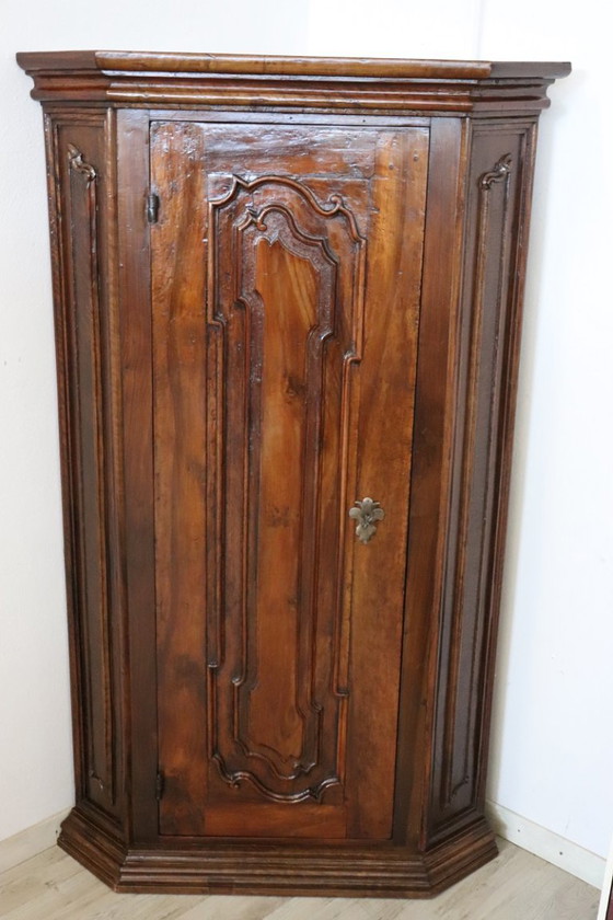 Image 1 of Pareja de esquineros antiguos, Italia Siglo XVII RESTAURADO