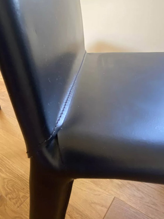 Image 1 of Juego de 4 sillas "Alice" de Bontempi Casa: piel flor y diseño italiano