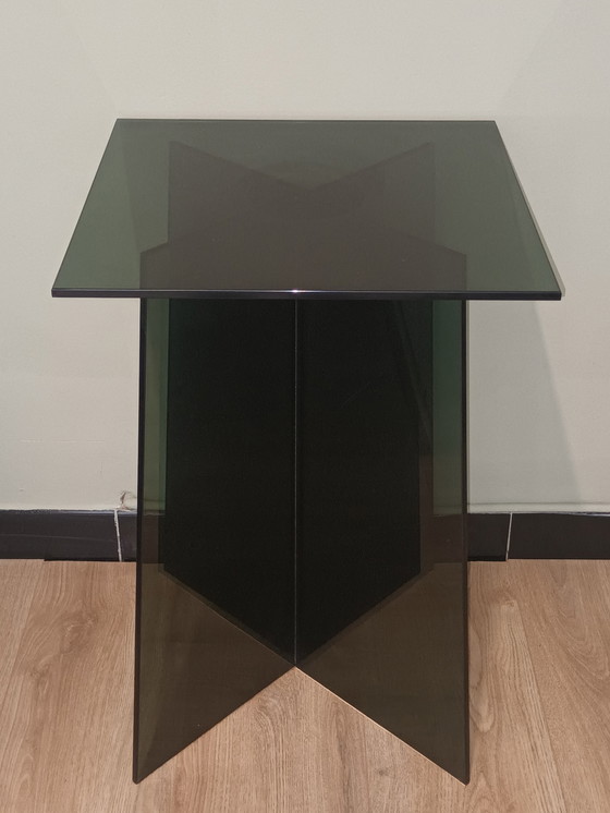 Image 1 of Table d'appoint en verre fumé