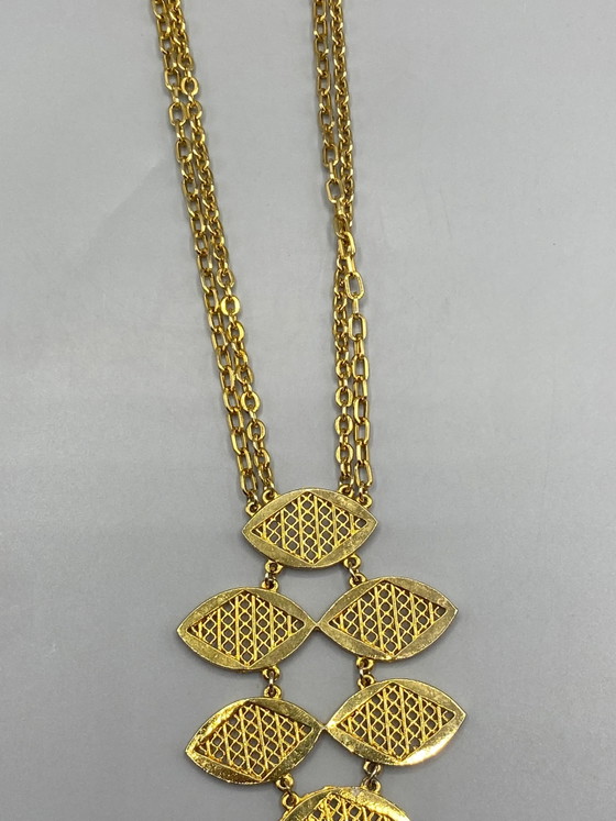 Vintage Gold-Tone Long Necklace with Articulated Pendant and Tassels – Decorative Objects, Metal (photo 4 of 6)